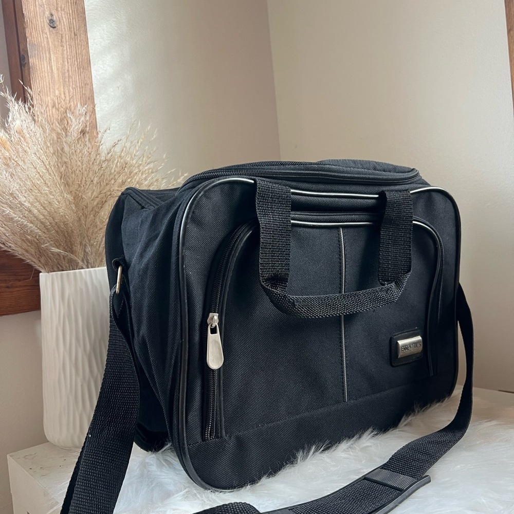 essentials gym Black Travel Bag